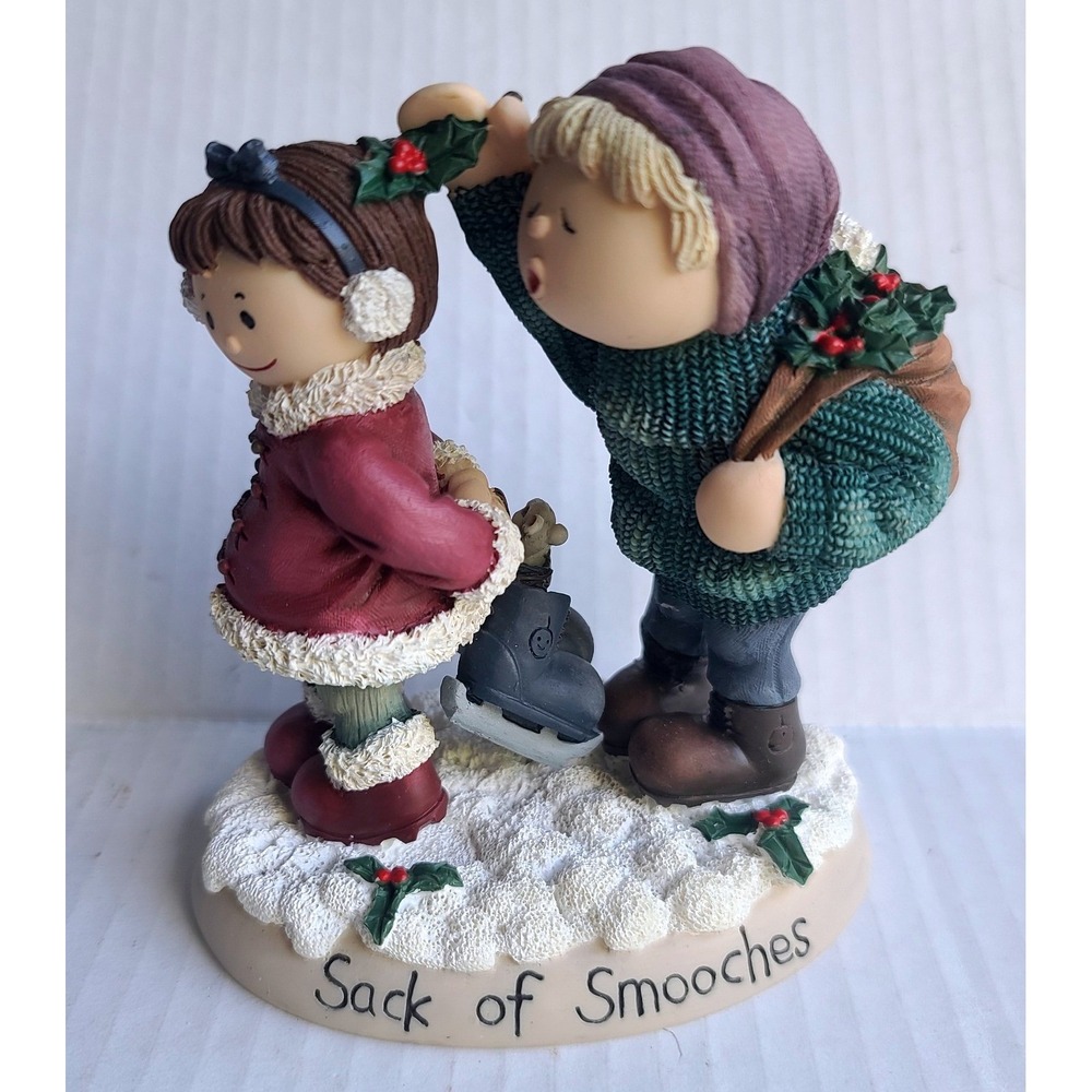 Zingle Berry Sack of Smooches Figurine #1101 Winter Christmas Pavilion Gift BOX
